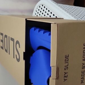 Yeezy slide